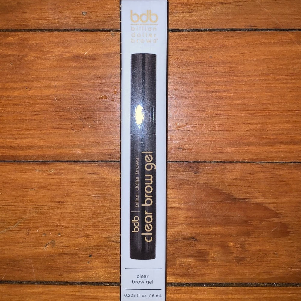 BILLION DOLLAR BROWS
Clear Brow Gel